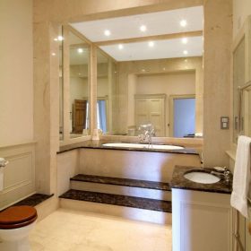 Ballynatray House Bathroom