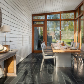 Pool house dining